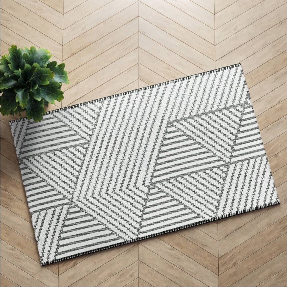 PROJECT 62 NEW geo accent rug -gray/white -2’3”x3’9”